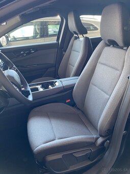 Renault Austral 1.3 mHEV 160 Evolution CVT - 9