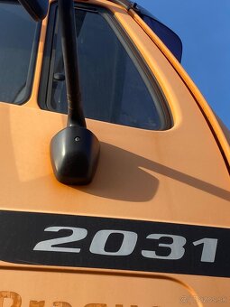 Prodáme stroj na čištění obrovských ploch MB 2031, 4x4. - 9