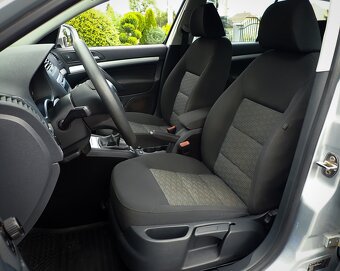 ŠKODA OCTAVIA COMBI 1.6 TDI 4x4 -122 tis km 77kW, NOVA STK - 9