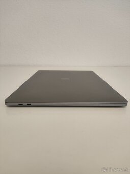 MacBook Pro 15 2017 | i7 • 16GB • 256GB SSD - 9
