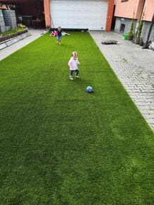 Umělý trávník VÝPRODEJ výška 35mm za krásnou cenu - 9