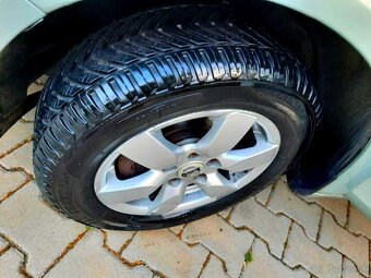 Škoda Fabia II COMBI Benzín Veľmi pekný stav zachovalè - 9