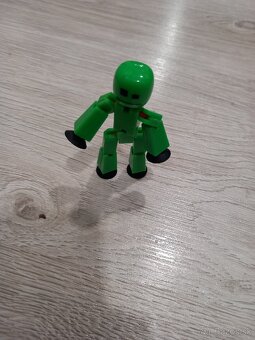 Predám hru stikbot s rozšírením - 9