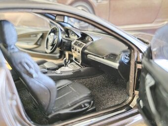 BMW M6 1:18 Kyosho - 9