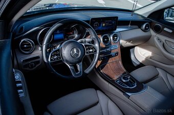 Mercedes-Benz C trieda Kombi 300 d A/T 4MATIC - 9