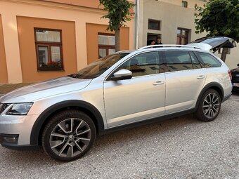 Škoda Octavia Scout 12/2019 2.0 DSG 4x4 - 9