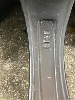 225/40R19 Kumho disly BMW ET38 - 9