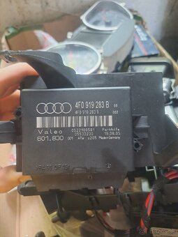 Diely interiéru Audi A6 C6 - 9