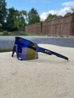 Slnečné okuliare 100% (rôzne farby) - 9