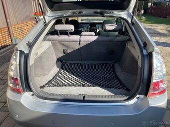 TOYOTA Prius - 9