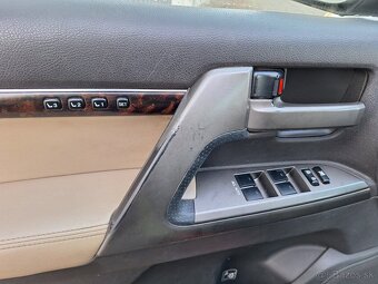 Toyota Land Cruiser 200 4.5 V8 D-4D - 9
