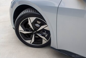 VOLKSWAGEN ID.3 PRO Performance 58kWh 2024 - 9