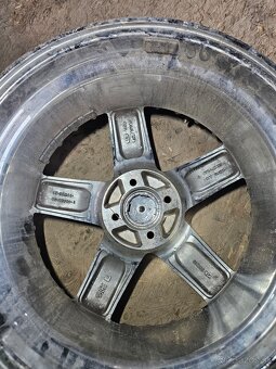 4x100 R18 - 9
