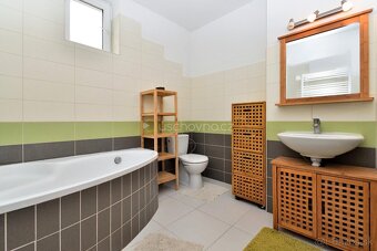 Rodinný dom na predaj, Dunajská Streda - centrum mesta - 9