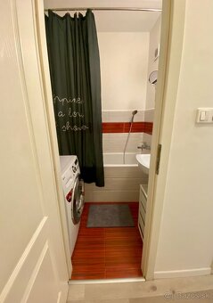 3izb. OSUSKÉHO UL. za 890,- €/mes. - 9