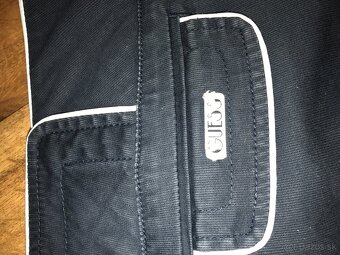 GUESS originál black damske kratasy S - 9
