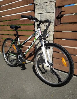 Dámsky bicykel 26" CTM - 9