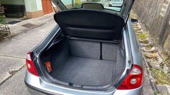 Ford Mondeo 5-D Hatchback benzín 92 kw - 9