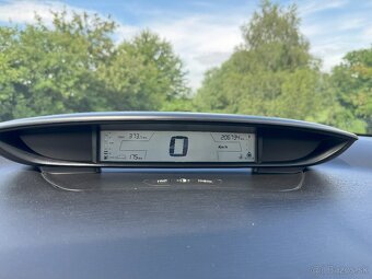 Citroen C4 2009 sedan - 9