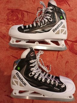 Brankárske korčule Reebok 20K, vel.11, užší, 1x použité - 9