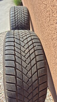 Predám zimné pneumatiky 245/40 r19 Rok 2023 - 9