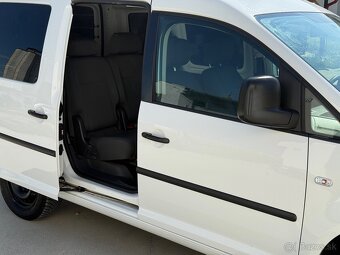 VW Caddy 1.6 TDI 5 Miestna Klimatizácia Ťažné 1.Majiteľ - 9