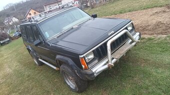 Jeep Cherokee 2.8 V6i - 9