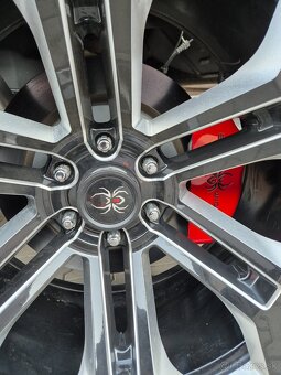 DODGE RAM 1500 5,7 HEMI BLACK WIDOW 16000km - 9