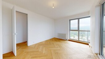 Na predaj, trojizbový byt 137 m2, 19. poschodie, Amfiteáter, - 9