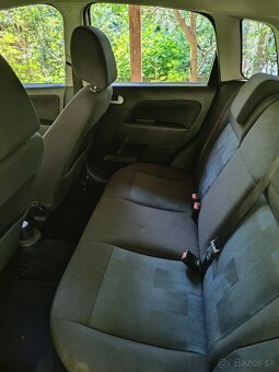 Ford Fiesta 2008 1.3 - 9