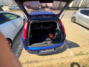 Punto - 9