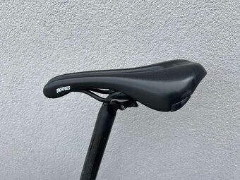 SPECIALIZED STUMPJUMPER “L” - 9