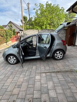 Toyota Yaris 1.3 VVT-I Terra - 9