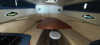 BAYLINER 265 SB - kajutový motorový čln (odpočet DPH) - 9