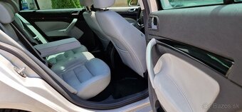 Skoda octavia 2.0 tdi 4x4 (BMM) Laurin&Klement - 9