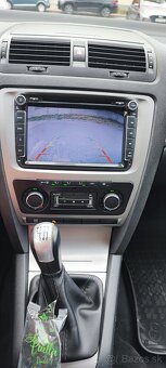 Škoda Octavia II FL 2.0 TDI (103 kW) • r. 2009 • TOP výbava - 9