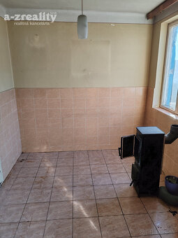 Rodinný dom na predaj v obci Lipové - 9