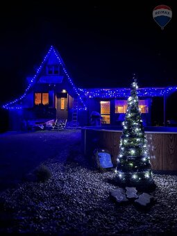 Záhrada s chatou v krásnom prostredí - 9