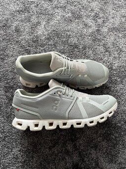 17x boty On Running Cloud vel 44 - 44,5 - 45 - 9