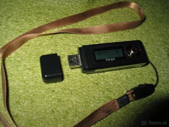 Drobnosti - krokomery, kalkulačka, hodinky, MP3 prehrávač - 9