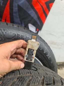 5X112 R19 + ZIMNE PNEU 255/55 R19 continental - 9