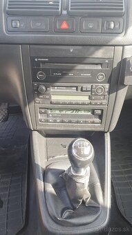 VW GOLF VARIANT 1.9TDI 96KW 6 MT 2005 - 9