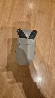 DJI Mini 2 Fly More Combo - 9