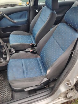 Škoda Octavia 1.6 benzín,75kw - 9