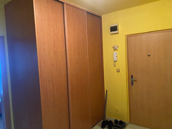3 IZBOVÝ BYT NA ZVOLEN ZÁPAD S LOGGIOU - 9