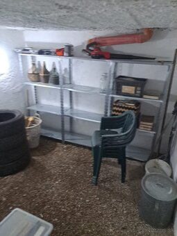 Predám rodinný dom s krbom na tichom mieste - 9