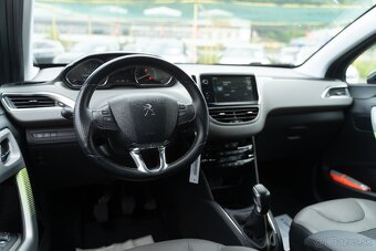 Peugeot 208,1.2i,110k,Limitová edícia-matná,Polokoža,62t.km - 9