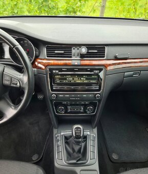 Škoda Superb 2.0 TDI 103KW/140 koní R.V.09/2010 - 9