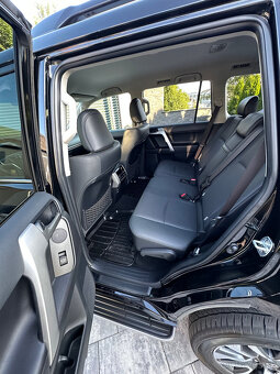 TOYOTA LAND CRUISER 150 EXECUTIVE - 9