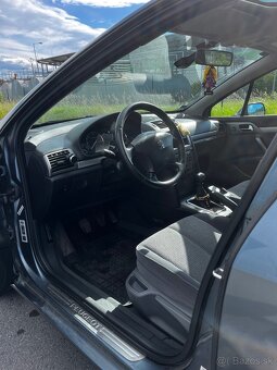 Peugeot 407 sw - 9